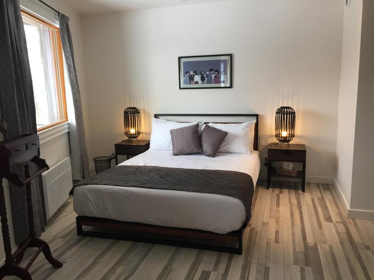 La Boheme - Bed & Breakfast Bromont Bagian luar foto