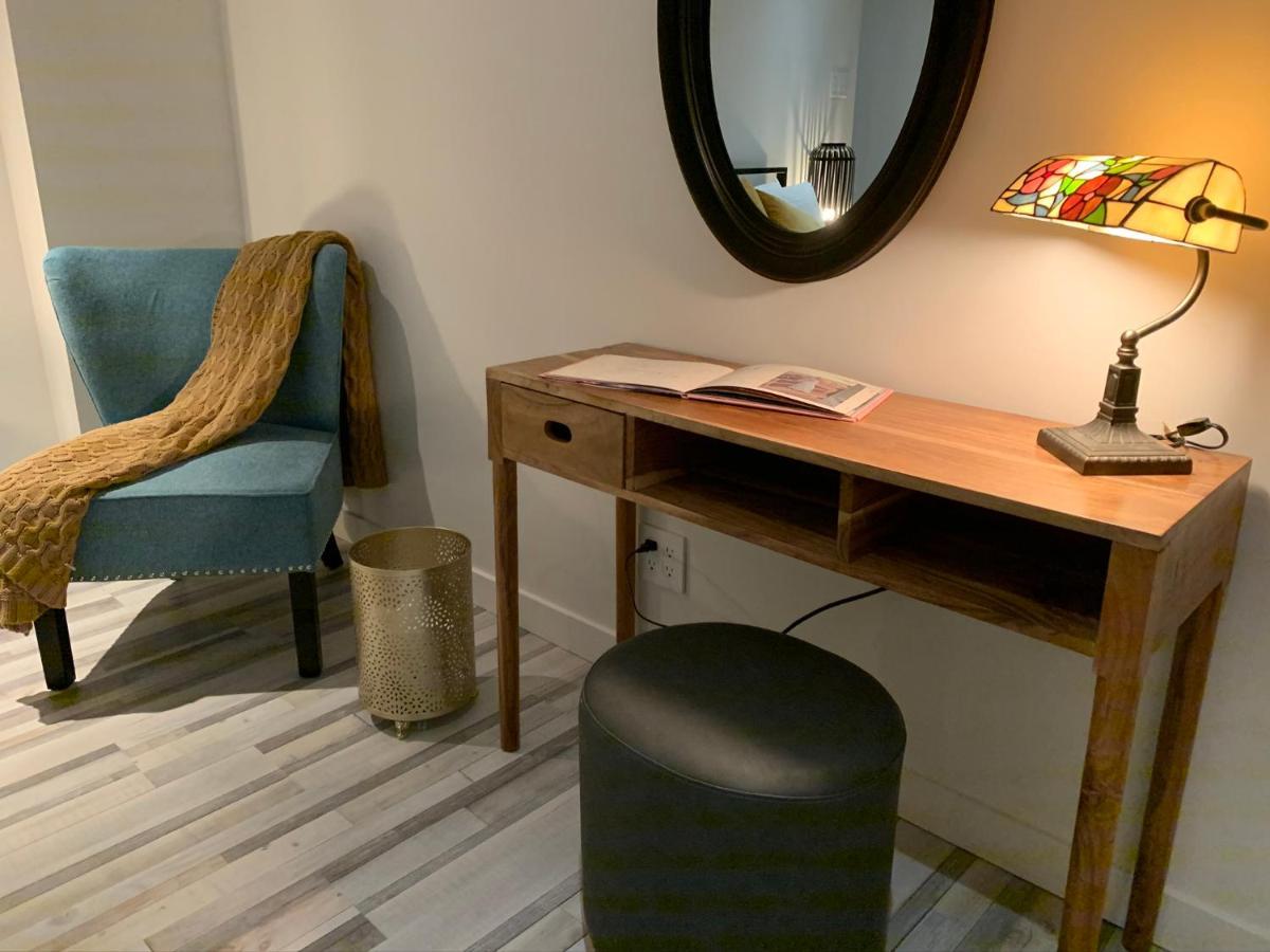 La Boheme - Bed & Breakfast Bromont Bagian luar foto