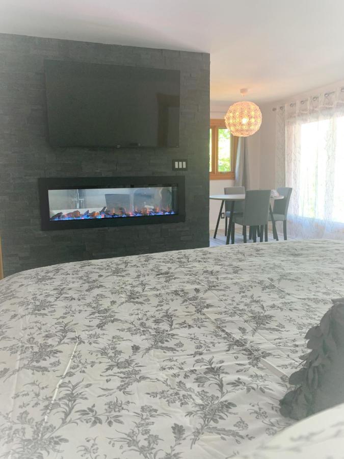 La Boheme - Bed & Breakfast Bromont Bagian luar foto