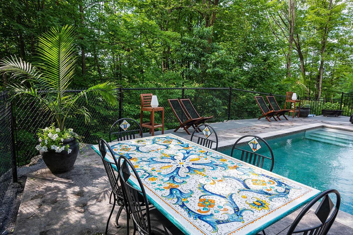 La Boheme - Bed & Breakfast Bromont Bagian luar foto